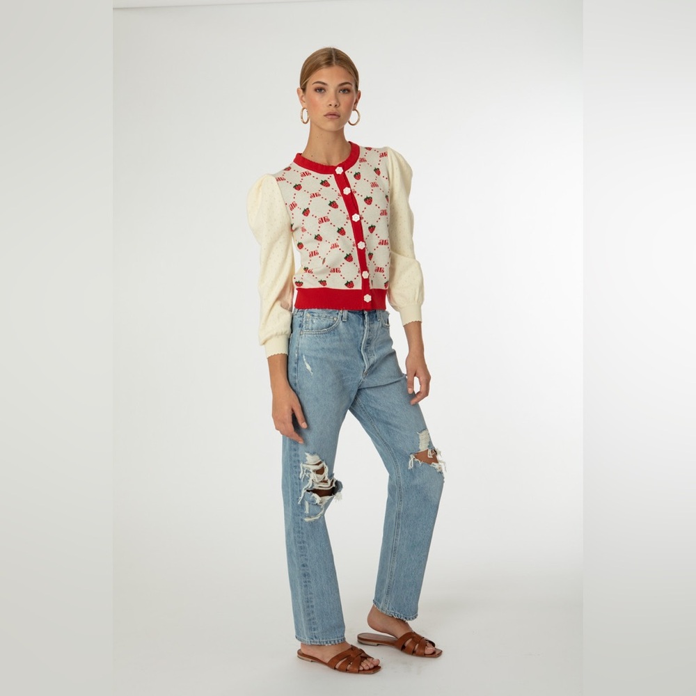 EllandEmm NWOT Strawberry Monogram Cardigan in Cream and Red, Size S/M - Picture 13 of 14